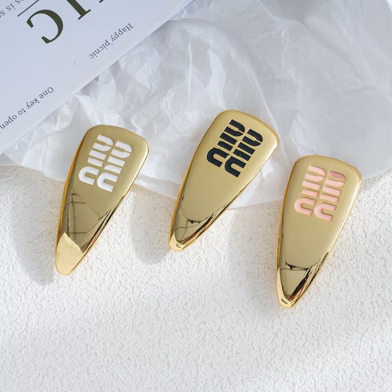 2025 Miaojia New Hairpin Metal Enamel Letter Spring Jiajiang Shuying Same Style Bangs Side Hairpin Side Clip 2025 Miaojia New Hairpin Metal Enamel Letter Spring Jiajiang Shuying Same Style Bangs Side Hairpin Side Clip