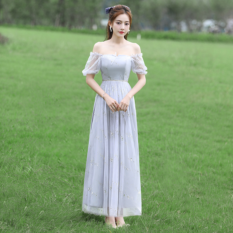 Светло -серый [F квадратный воротник короткие рукава] 016