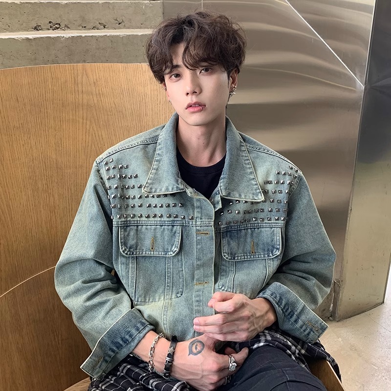 Jeansjacke im Retro-Look mit Nietenmuster und Revers, lockere, lässige und vielseitige Herrenjacke_voghion.com