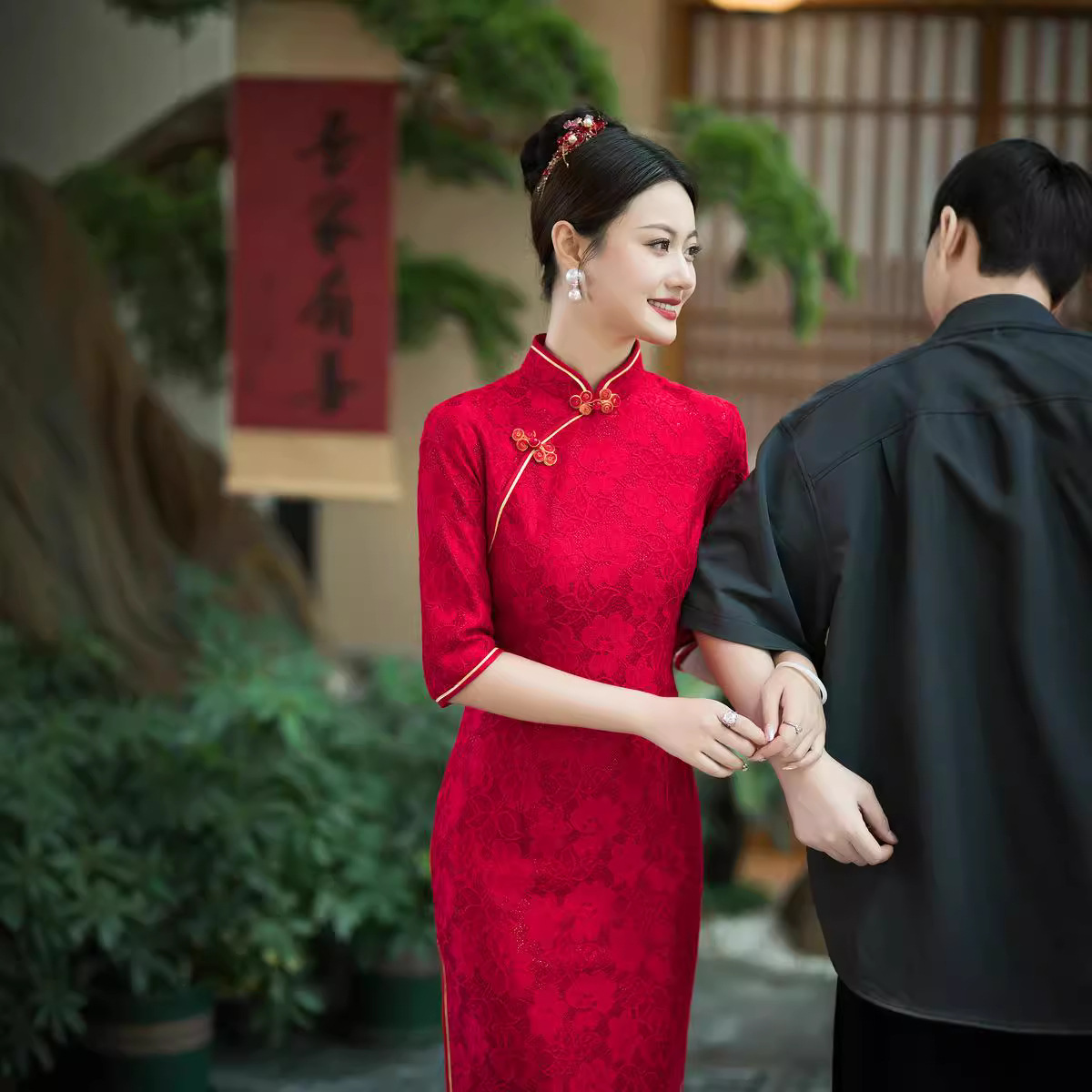 Autumn red cheongsam
