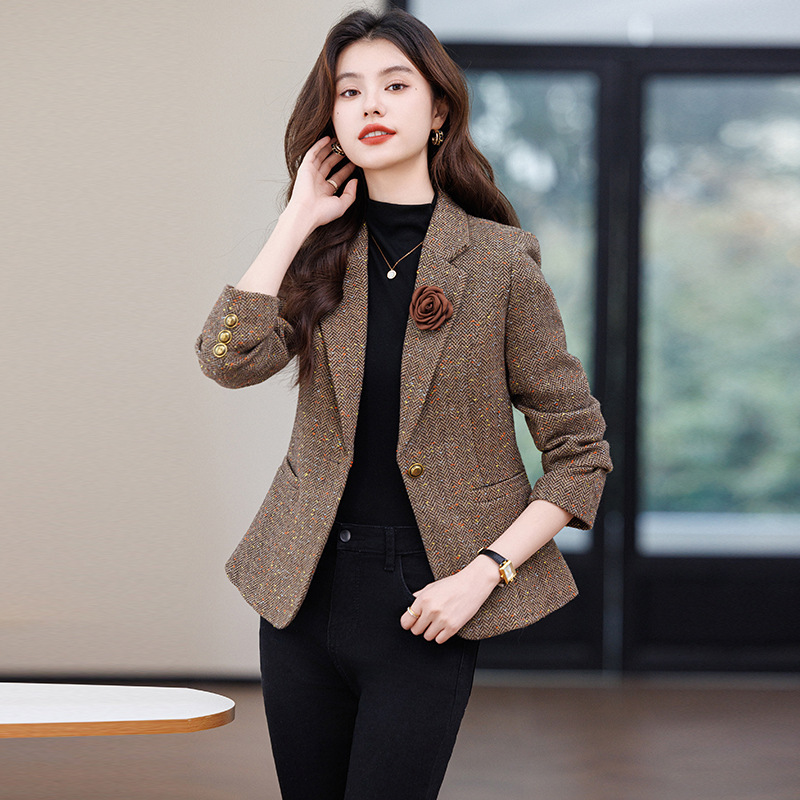 brown Wool Tolen Small Suit Jacket Women's Spring and Autumn 2025 New Style Small Short Casual Slim-fit Suit Top