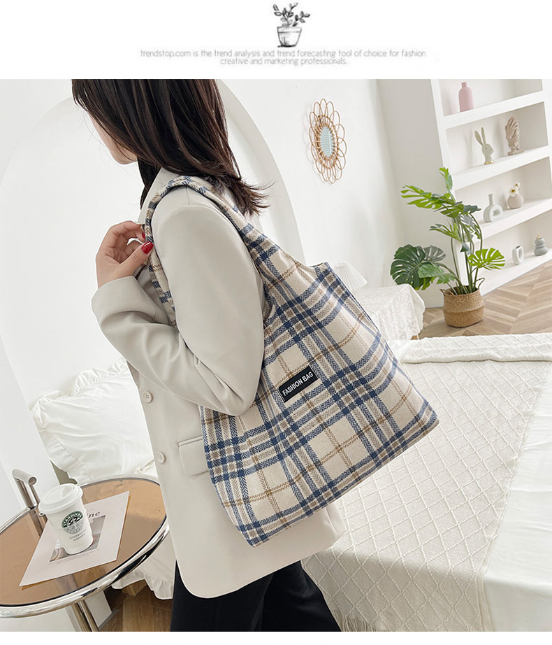 New Korean-style retro versatile and artistic tote bag for women in autumn and winter 2022, thickened woolen checkered pattern, single-shoulder bag undefined