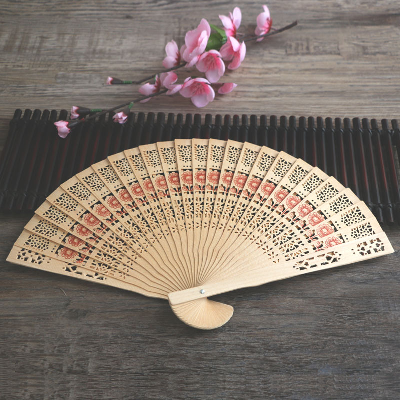 Ventilador de madera fragante de lavado completo de 8 pulgadas Ventilador de madera hueco de 20cm Ventilador chino Ventilador de sándalo Ventilador de regalo Salida hueca