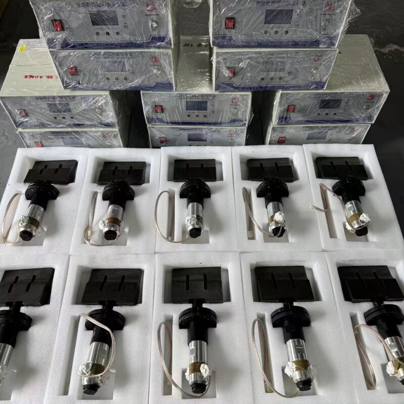 Non-Woven Ultrasonic Laminating Machine Embossing Machine Ultrasonic Laminating Machine Main Unit Generator Transducer Mold