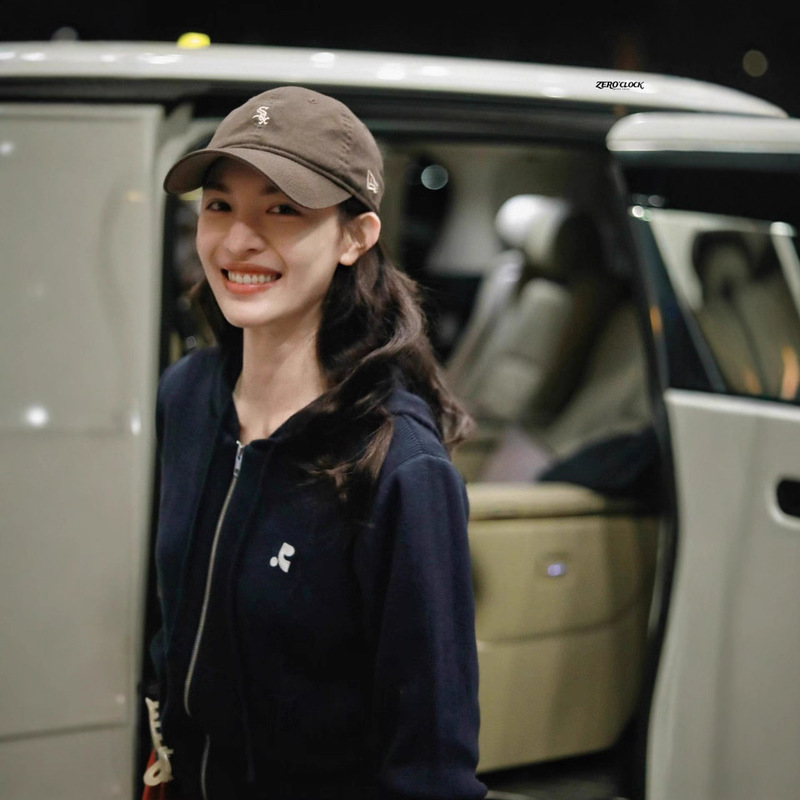 Rest&Rec Korea Rr Zhong Chuxi Same Style Embroidered Logo Double Zipper Hooded Knit Cardigan for Women