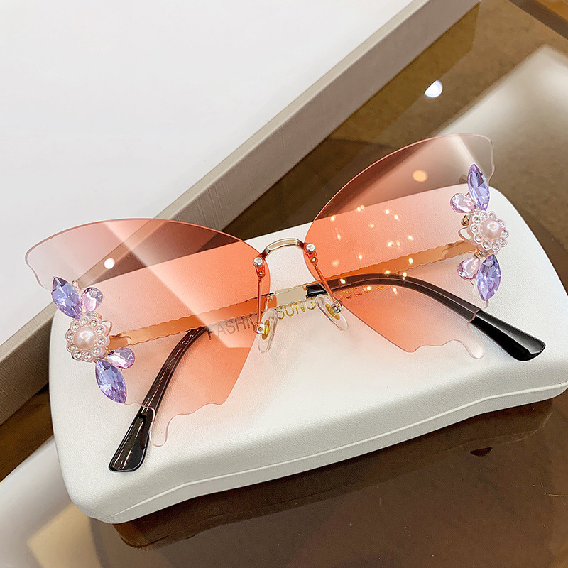 Gafas de sol para mujer de fiesta con forma de mariposa y diamantes incrustados, marco grande, moda y tendencia para street style, nuevo modelo europeo/americano transfronterizo.