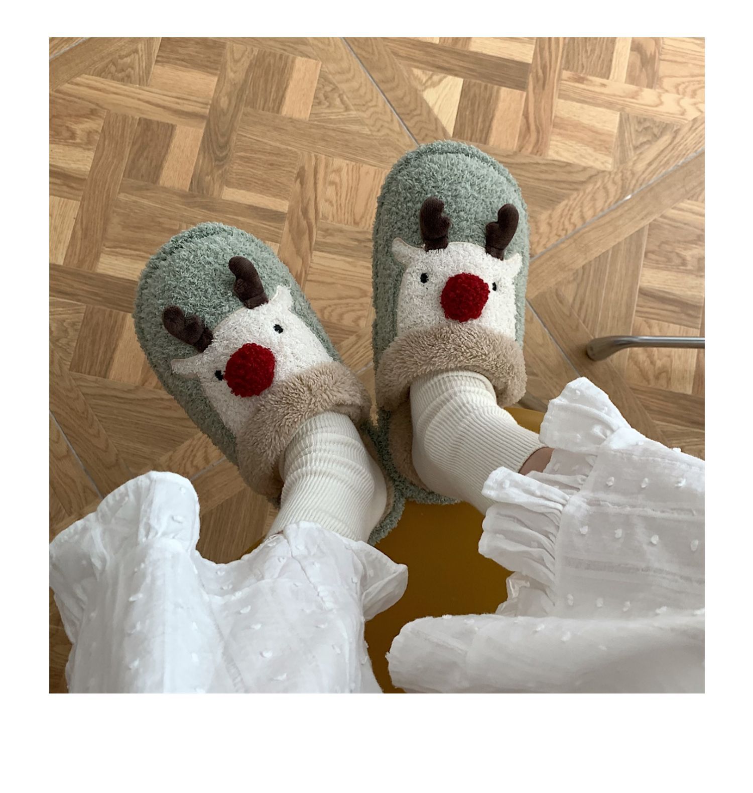 Women's Cute Cartoon Round Toe Cotton Slippers display picture 25
