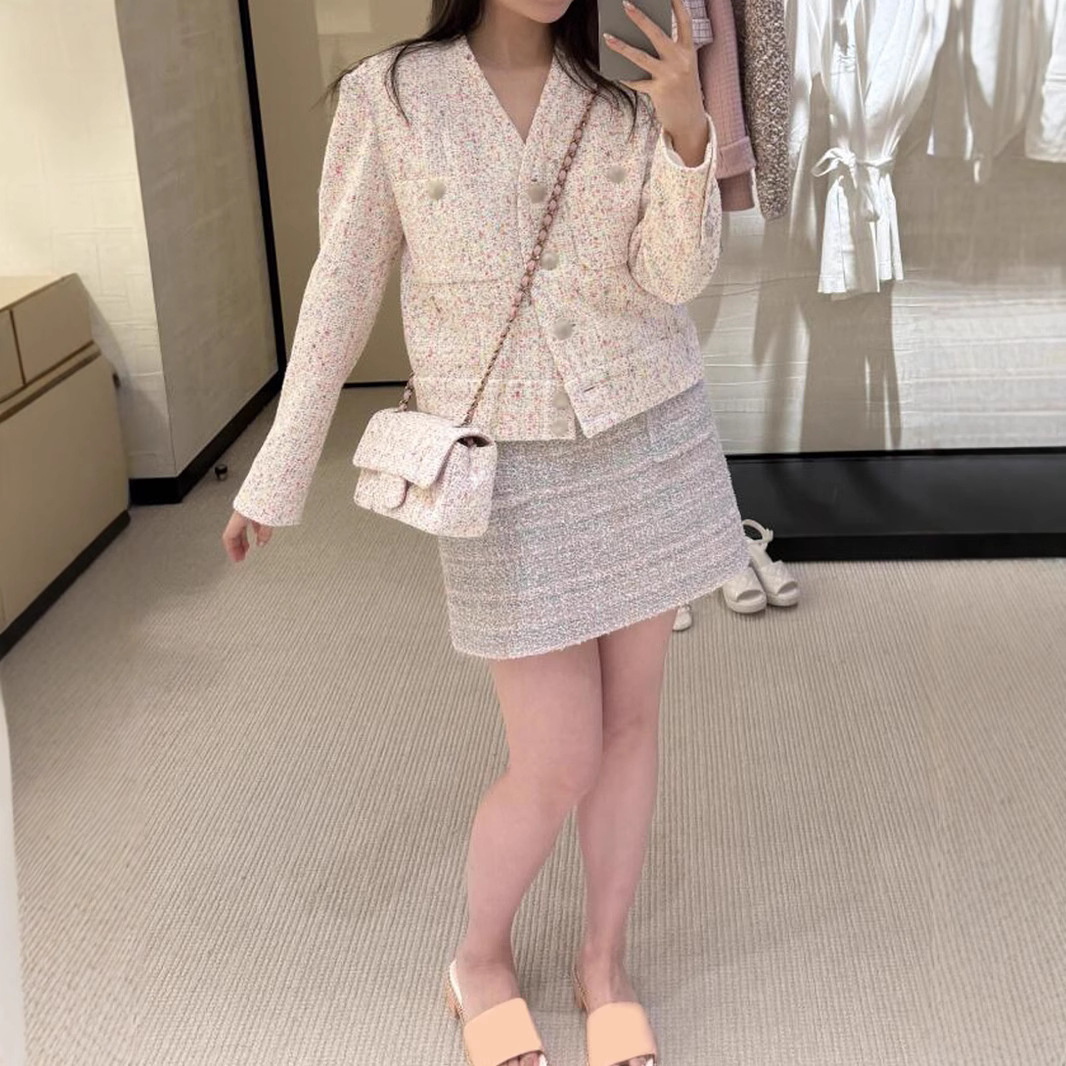 Shenzhen Nanyou High-End Original C Brand Early Release Elegant Versatile Sequin Tweed Short V-Neck Chanel-Style Jacket for Women