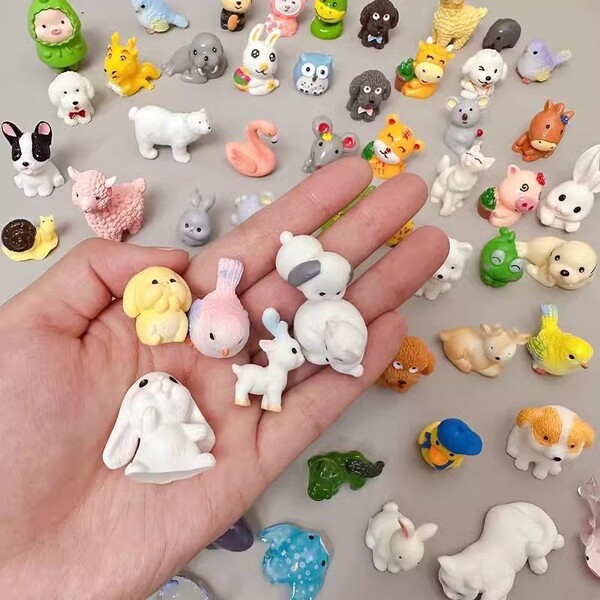 Small minifigures