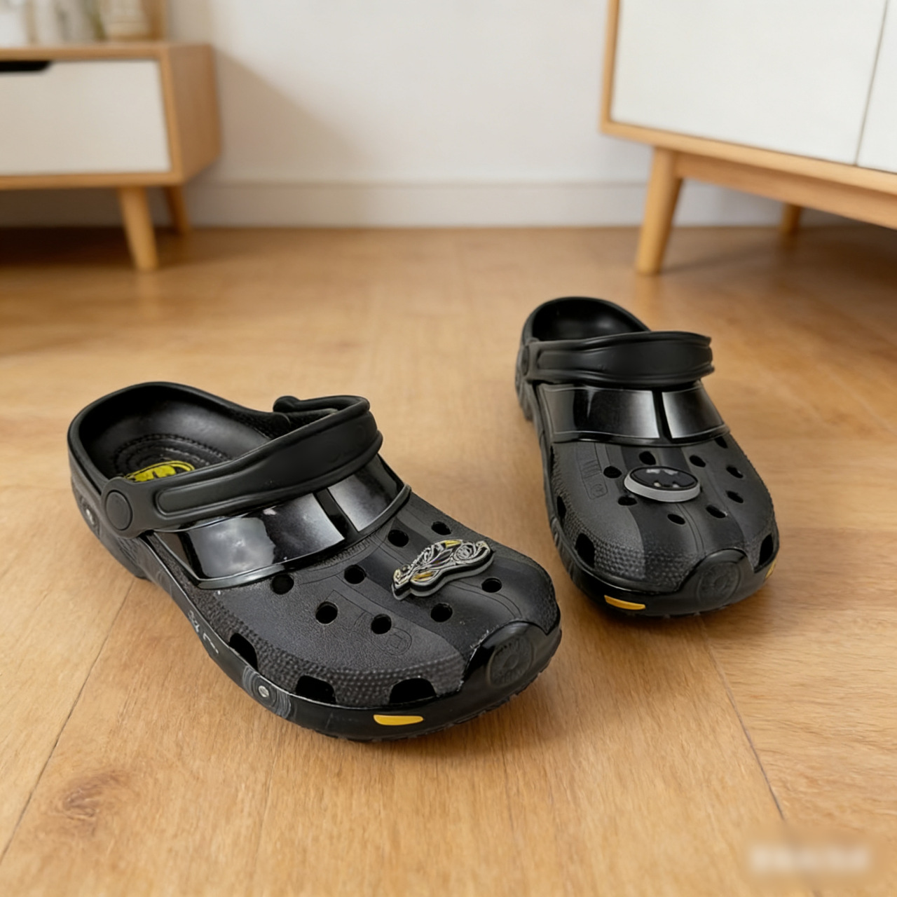 Batman Hole zapatos para niños zapatos de playa antideslizantes zapatillas al aire libre sandalias super suaves super ligeras rojas en línea