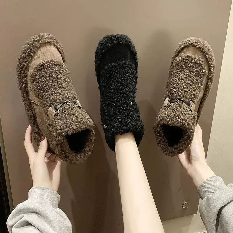 Снежные сапоги с толстым дном женщины зимой