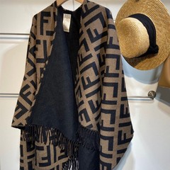 単依純同モデルの両面アルファベットF流蘇カシミヤストール女性秋冬起爆高級感保温マント