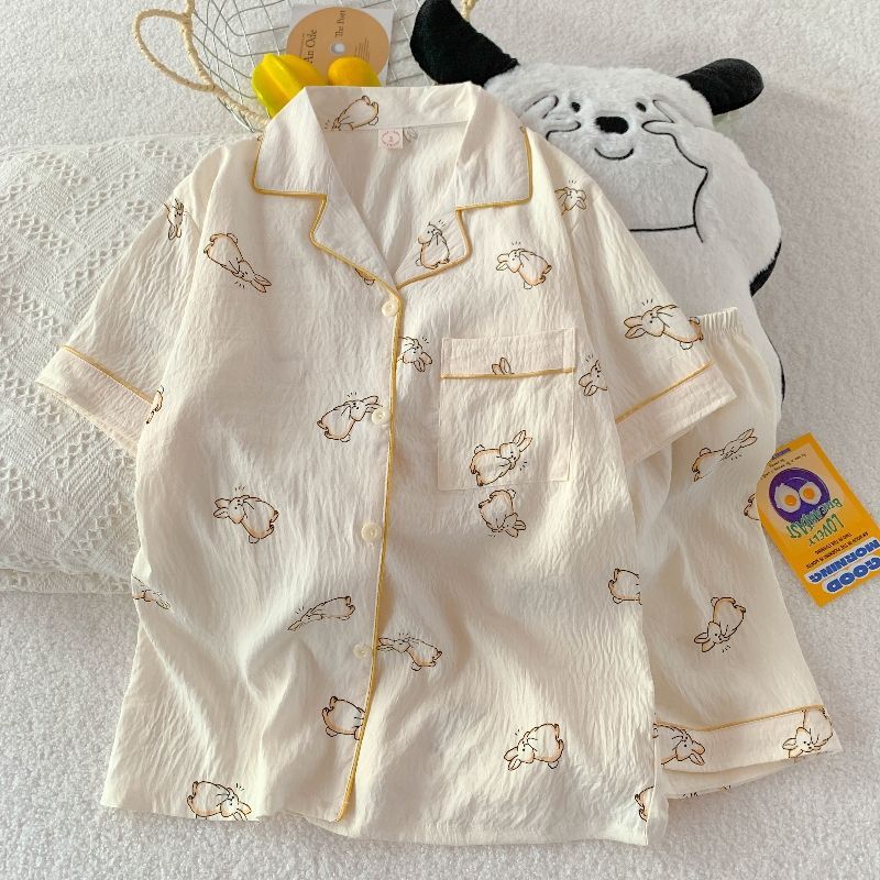 Venta al por mayor transfronteriza de pijamas de verano de conejo lindo cárdigan de solapa de algodón de nube de mujer pantalones cortos dulces de manga corta traje de servicio a domicilio