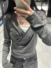 灰色连帽卫衣外套女初秋季2025新款小众设计感交叉打底衫针织上衣