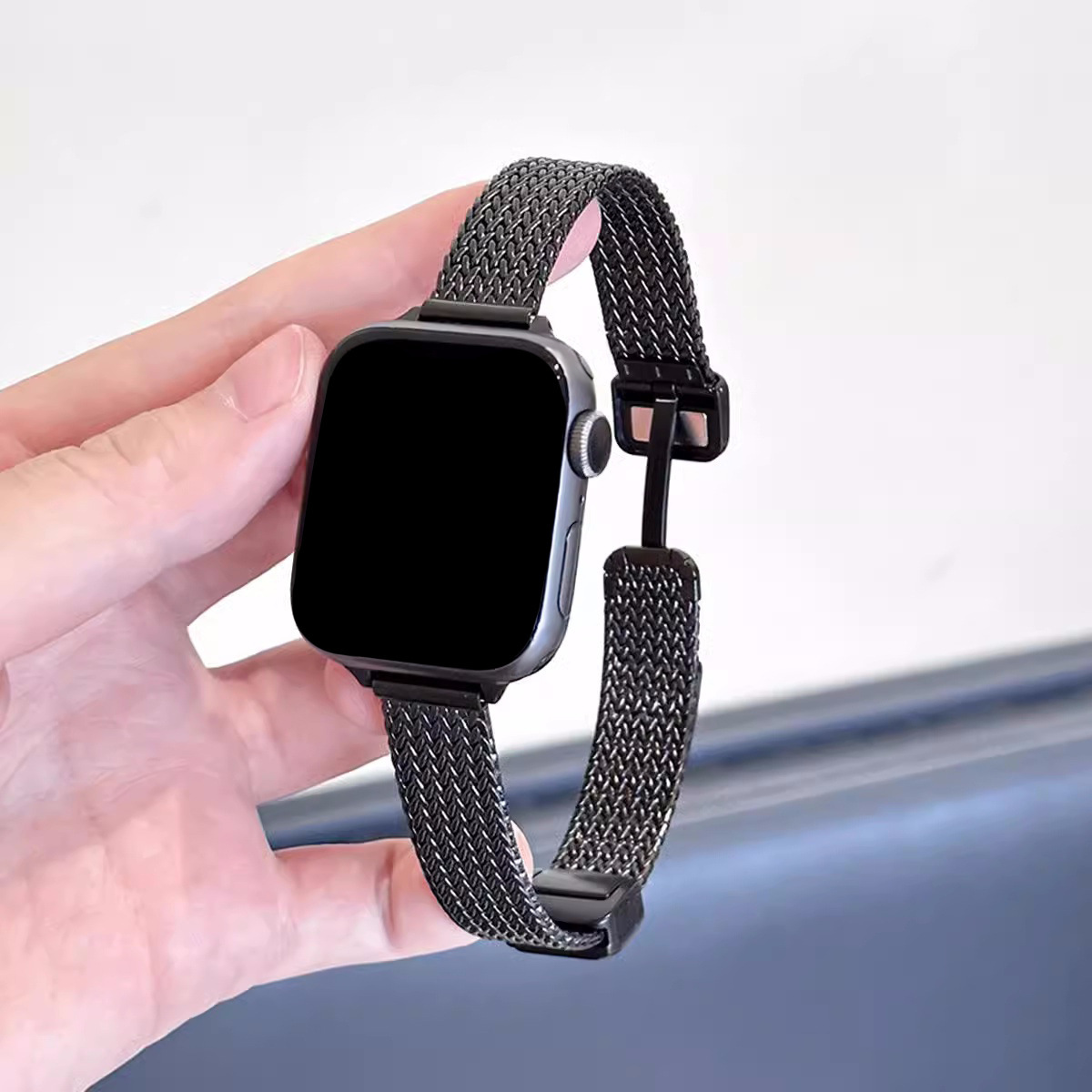 Aplicable para Apple Watch acero inoxidable metal de trigo herringbone hebilla de succión cintura pequeña correa de mujer