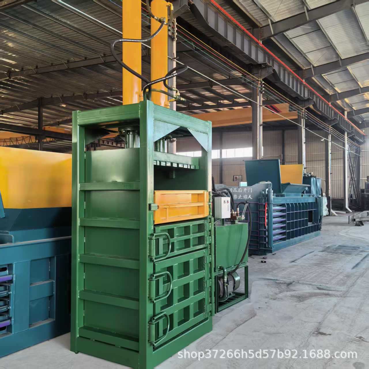 半自动立式液压打包机 金属废铁纸箱薄膜稻草打包机