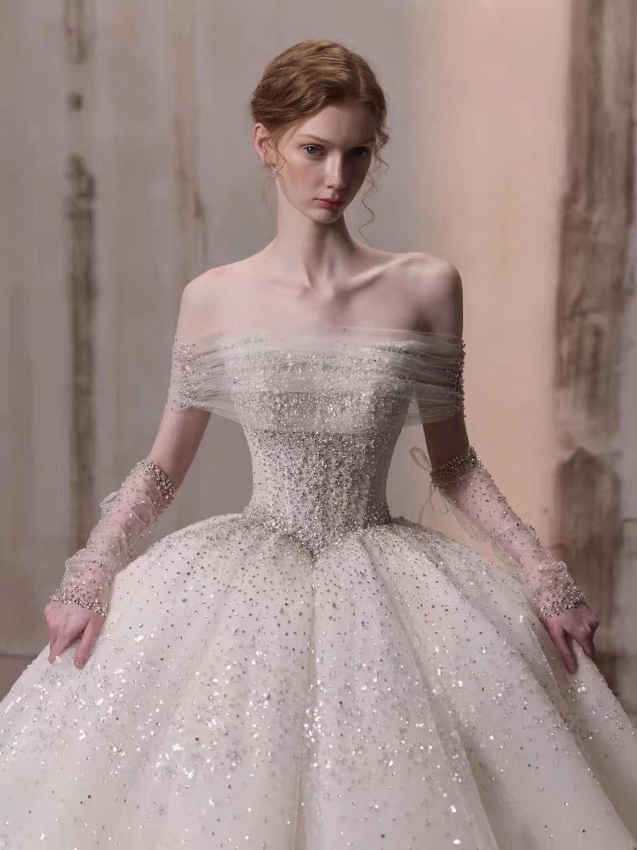 One-Shoulder Heavy Embellished Rhinestone Wedding Dress 2025 New