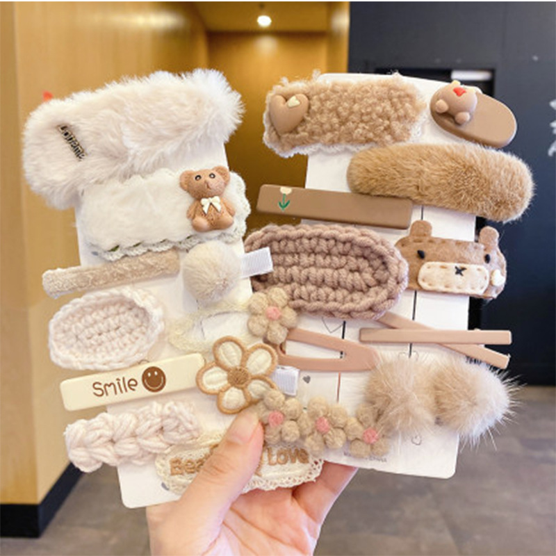 Otoño e Invierno de felpa horquilla de Internet celebridad 2022 nuevo flequillo clip lateral tocado horquilla para niños clip lindo femenino