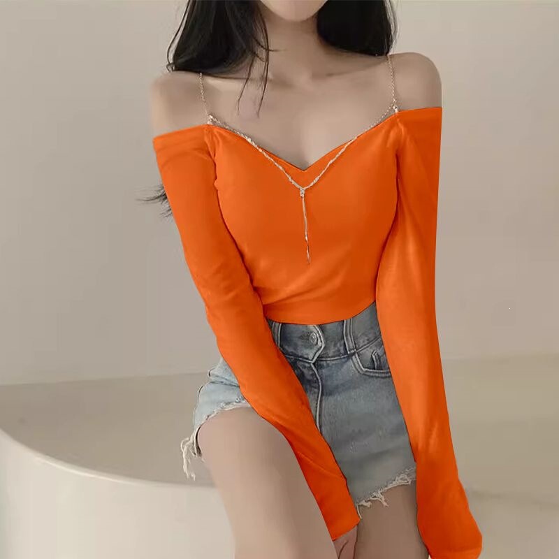 Simple and Stylish White One-Shoulder Top for Women with Chain Details, Sexy and Sweet, Unique Design, Hot Girl Shirt