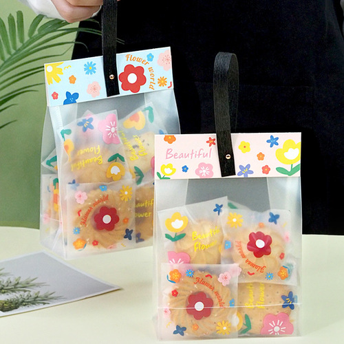 Cookie packaging bag with flower cartoon header, cute handle bag, transparent self-sealing snowflake cracker box