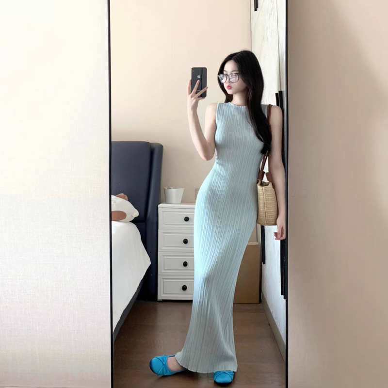 French Style Vintage light blue Gentle Style Ice Silk Sleeveless Round Neck dress Women's Summer Slim-fit Hip Knitted Long Dress French Style Vintage light blue Gentle Style Ice Silk Sleeveless Round Neck dress Women's Summer Slim-fit Hip Knitted Long Dress