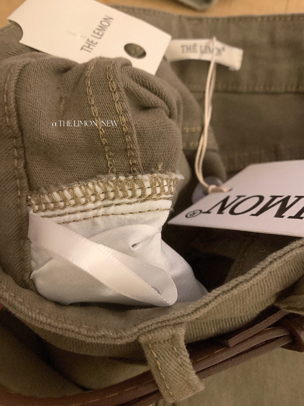 Quần short jean nữ lưng cao thiết kế hai túi phong cách trẻ trung — màu đen, Cao bồi xanh, trắng ngà, Xanh lá cây nhạtcolor chi tiết 22