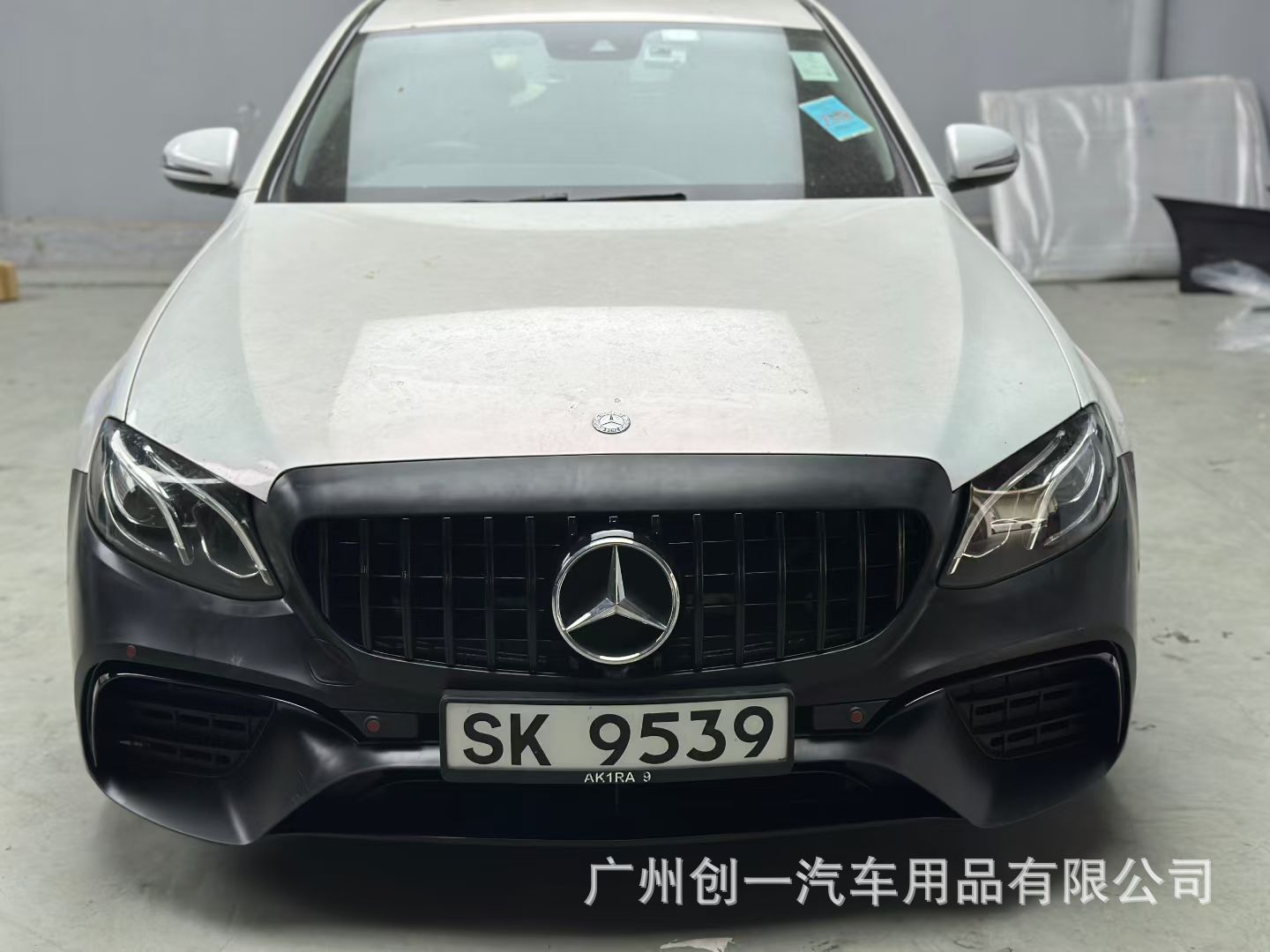 Suitable for Mercedes-Benz E-Class W213 16-20 models, modified to E63 AMG body kit with front and rear bumpers, grille, hood, and fenders