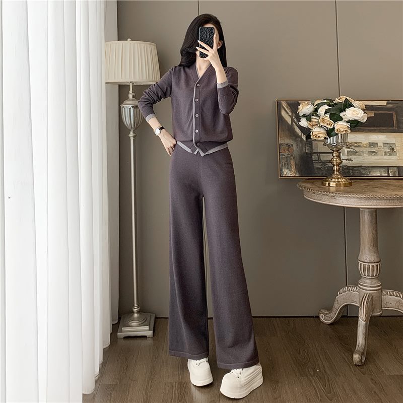 深圳南油时尚针织套装女秋季高级感假两件V领开衫休闲运动两件套|undefined