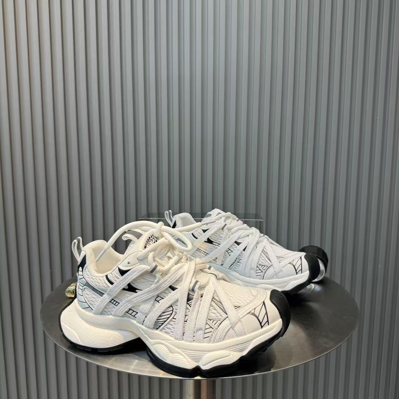 2025 Spring and Summer New Thick-Soled Versatile Fly-Knit Breathable Sports Casual Shoes Low-Top Color Matching Comfortable and Fashionable Men's Shoes