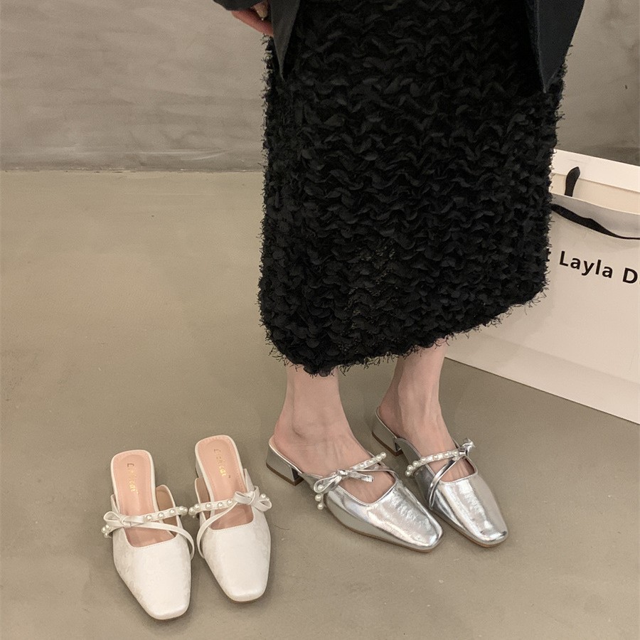 2025 New Summer Women's Closed-Toe Sandals Fashionable Versatile Daily Commute High-End Half Slippers Square Toe_vogvips.com