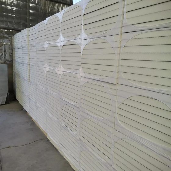 Polyurethane Insulation Board Sunroom Roof Insulation Board Cold Storage Interior and Exterior Wall Insulation Composite Board Sound Insulation Flame Retardant Material