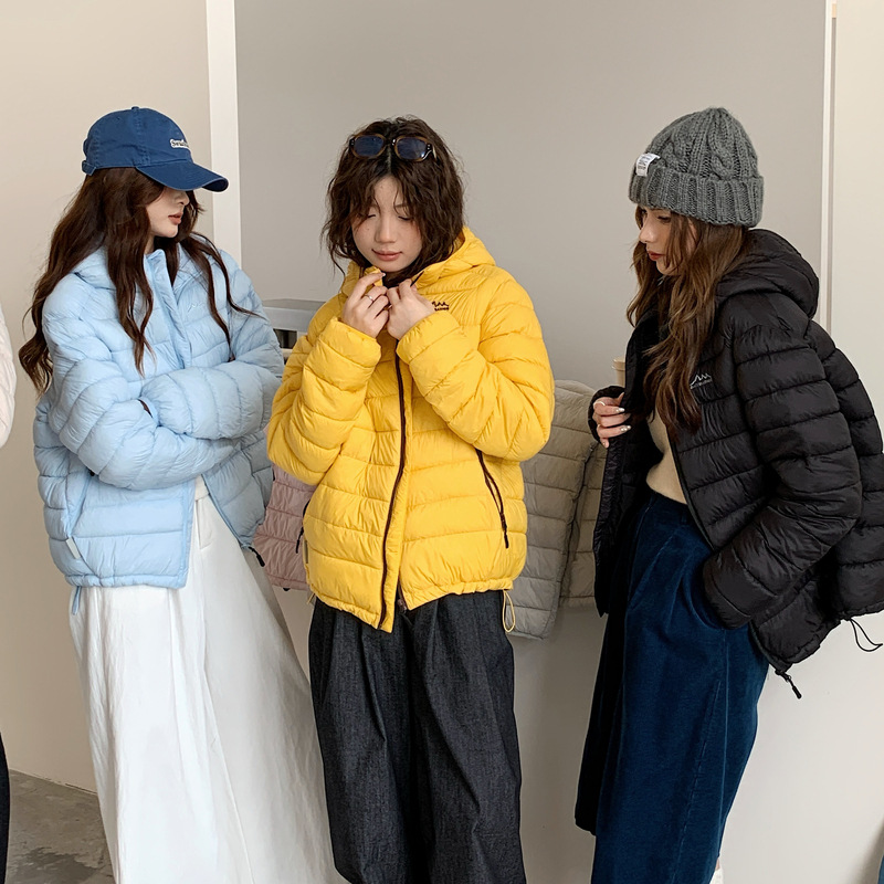 2025秋冬季新款轻薄棉服女士连帽棉衣外套户外休闲连帽软壳棉袄女