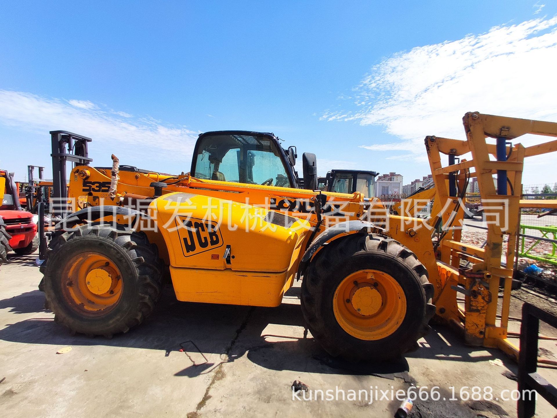 二手JCB 535伸缩臂叉装车
