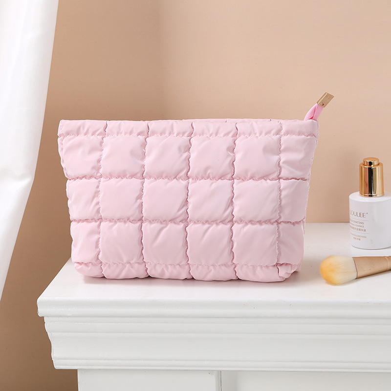 New Simple and Unique Textured Bag for Women, Korean Style Casual Clutch Bag, Large Capacity Portable Quilted Cloud Makeup Bag