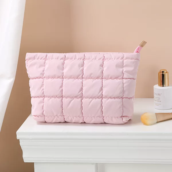 New Simple and Unique Textured Bag for Women, Korean Style Casual Clutch Bag, Large Capacity Portable Quilted Cloud Makeup Bag
