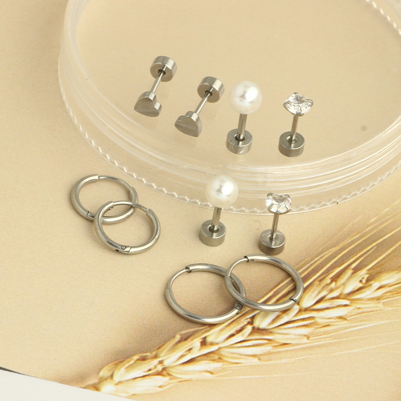 Labret piercing jewelry detail image
