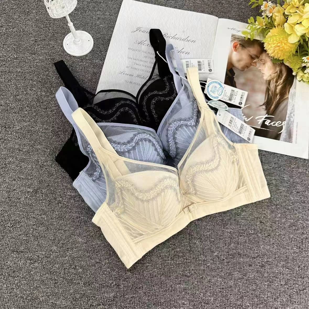 Nuevo sujetador de alta calidad de moda de encaje jacquard transpirable y cómodo ajustable anti-caída reunido tres filas de ropa interior de botón