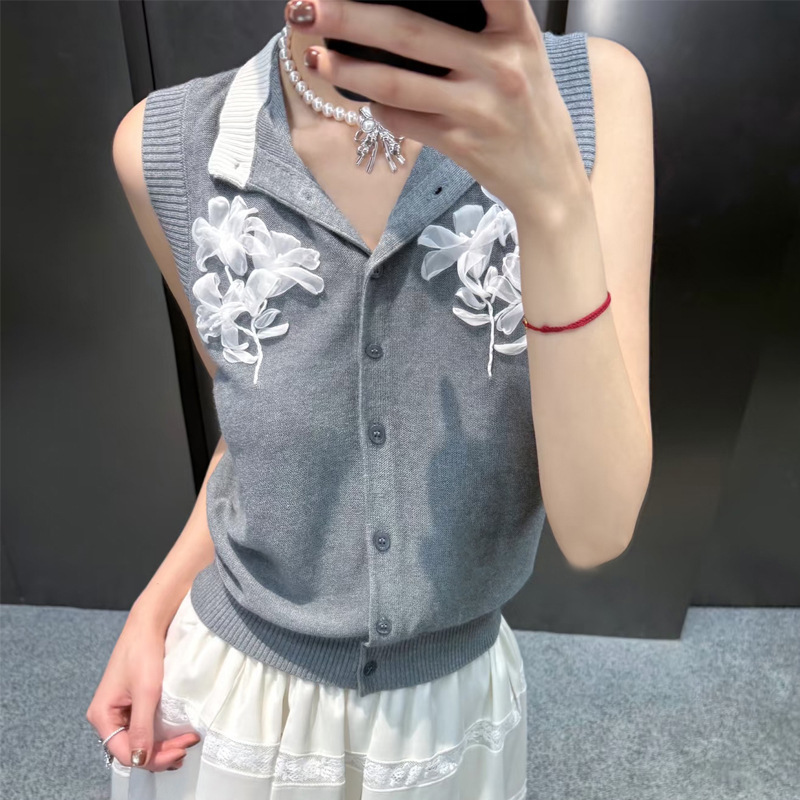 [in Stock] Fashionable Lily Ribbon 3D Flower Decoration Slim Fit Sleeveless Knitted Cardigan Top 25115