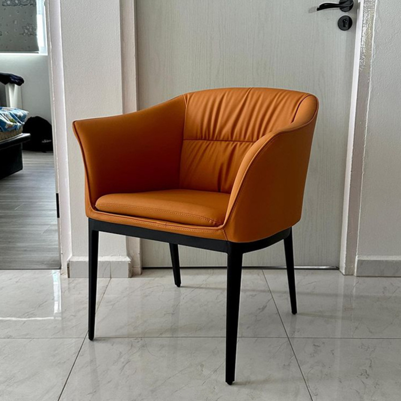 Italian Minimalist Lounge Chair Hotel Guest Room Book Chair Reception Negotiation Chair Leather Soft Bag Armchair Backrest Dining Chair