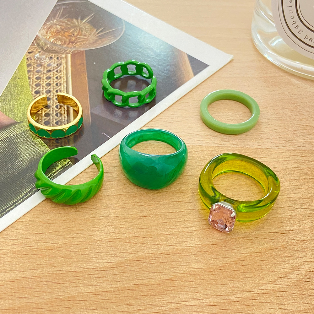 New Retro Fashion Ring Set Version Creative Green Dripping Love Resin Ring 6-piece Set display picture 5