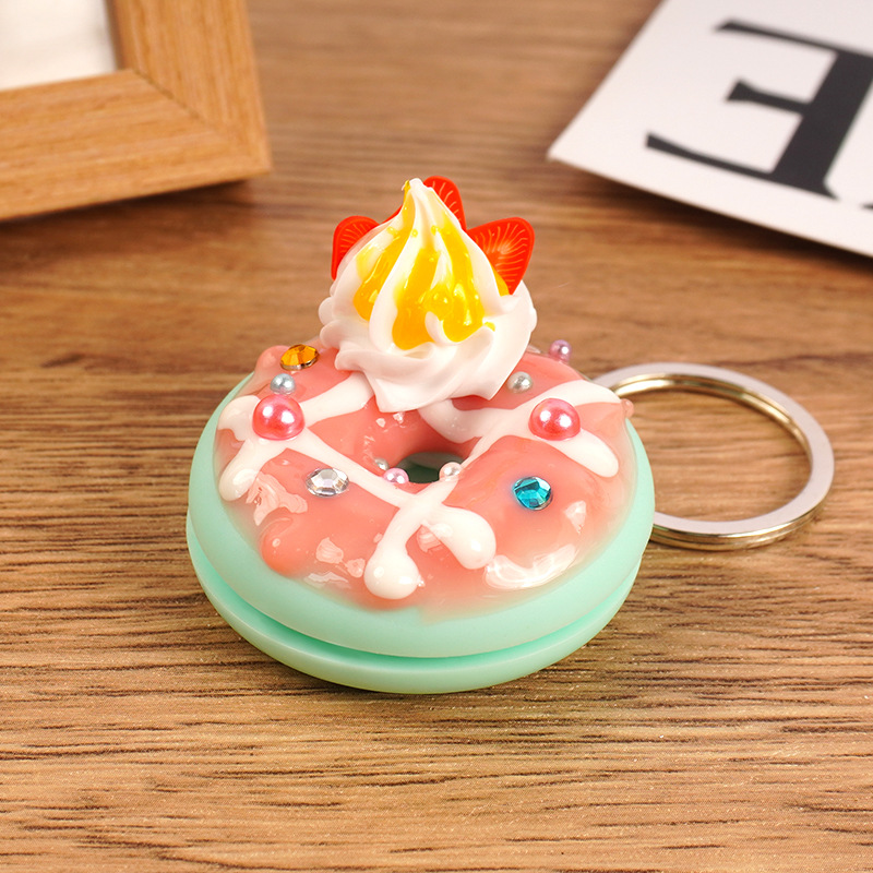 Colgante de círculo dulce con salsa en polvo