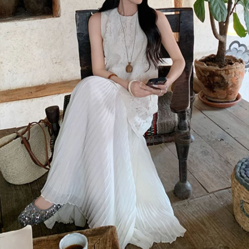 法式复古温柔风重工镂空钩花假两件百褶无袖背心连衣裙女气质长裙|undefined
