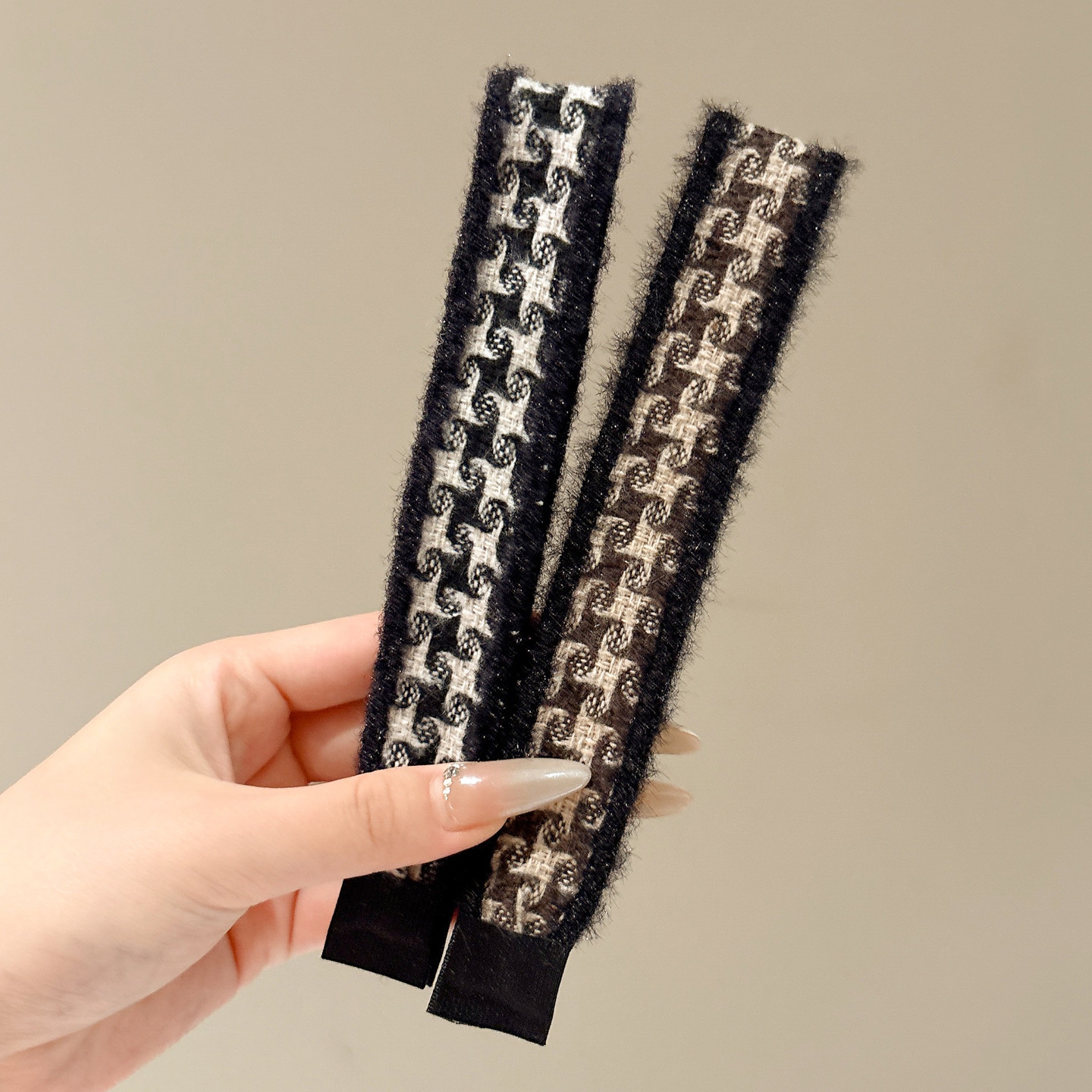 cinturón de cabello de lana femenina otoño invierno ancho borde red adornamiento para el cabello rojo tejido francés pequeño viento fragante banda de cabello de lana fijación de cabello temperamento banda de cabeza