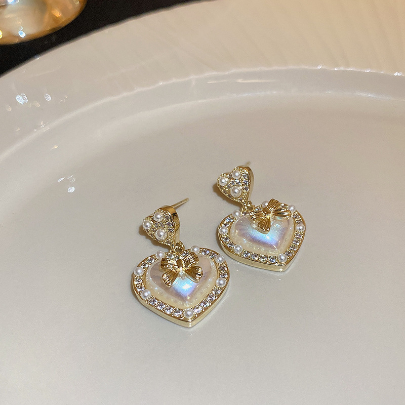 HE10805-1SKU-20-20_银针-金色爱心蝴蝶结（