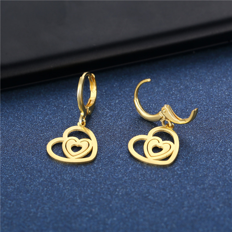 Boucles D&#39;oreilles D&#39;amour Rétro En Acier Inoxydable Mode Ins Style Boucles D&#39;oreilles Personnalisées display picture 5