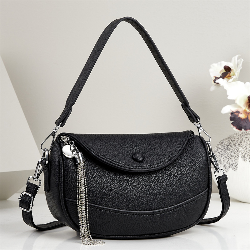 Korean niche handbag, small tote bag, cross-border foreign trade new model women's shoulder bag, designer crossbody bag with quality texture Korean niche handbag, small tote bag, cross-border foreign trade new model women's shoulder bag, designer crossbody bag with quality texture