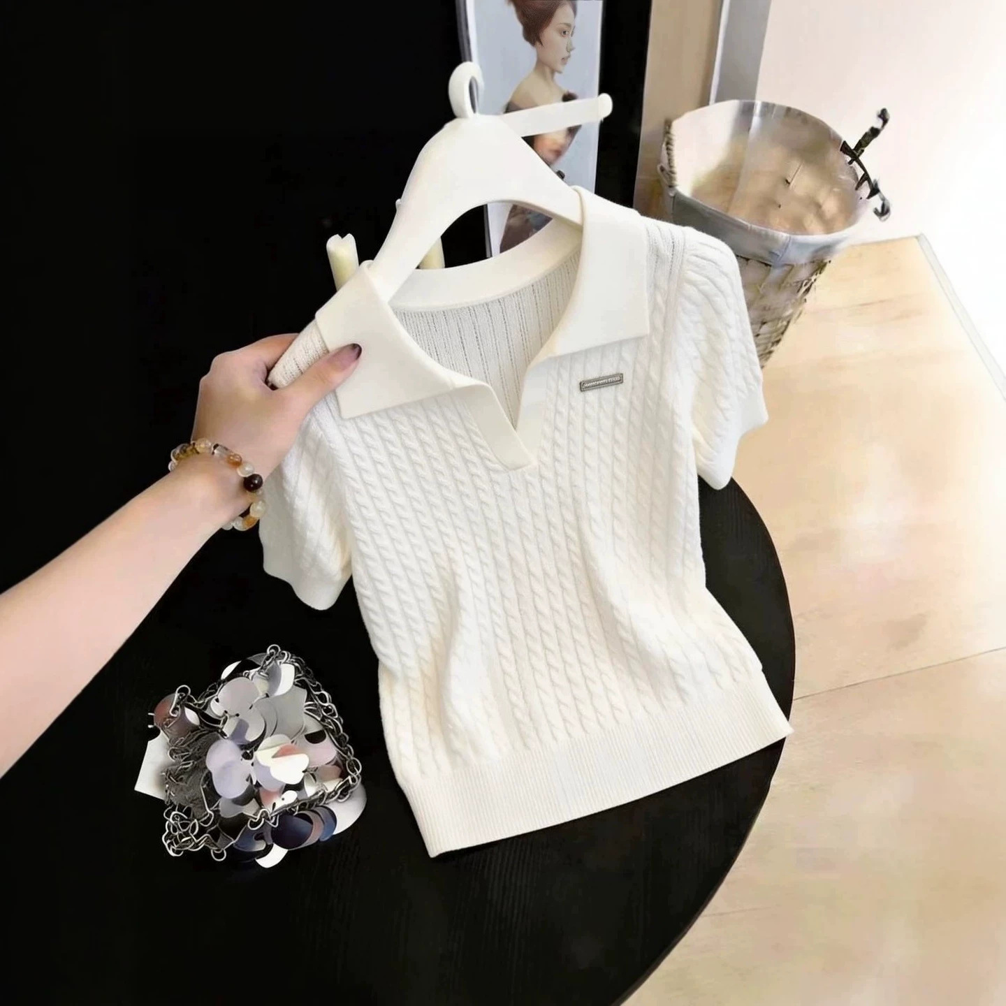 Áo thun nữ cổ polo tay ngắn dáng rộng chất liệu mát lạnh — trắng chi tiết 4