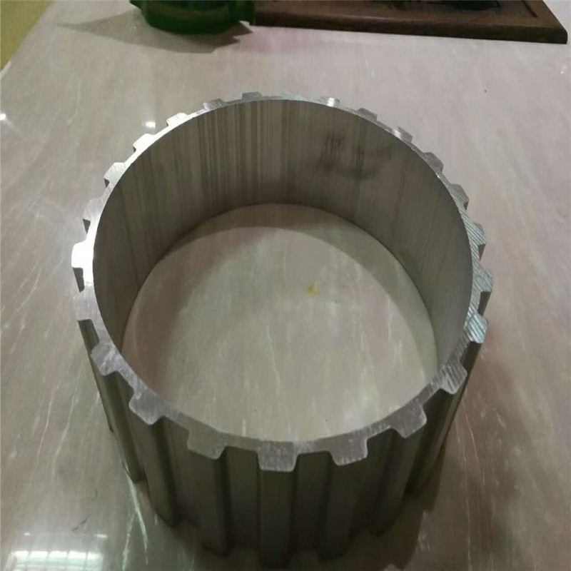 厂家供应工业铝型材 灯饰散热器铝材及6063深加工铝合金型材