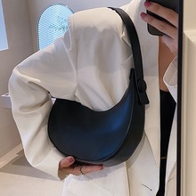 夏季复古小包包女2024新款时尚休闲女包网红单肩包质感百搭腋下包