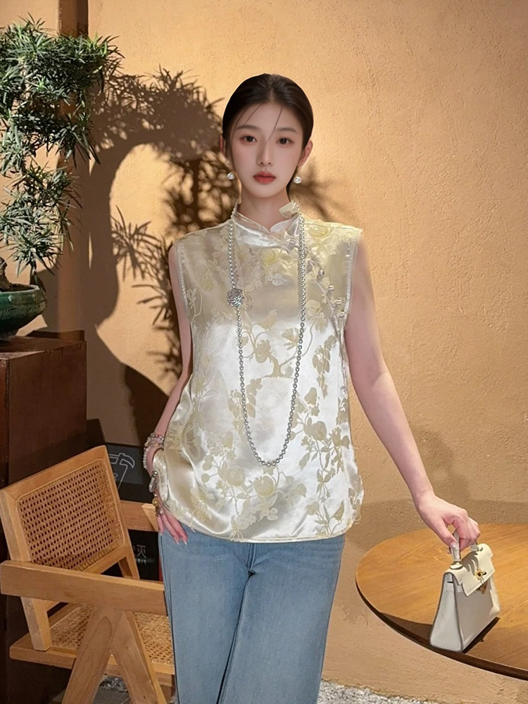 Áo vest không tay cổ đứng họa tiết jacquard phong cách tân cổ điển mùa hè 2026 — Màu hồng, Màu mơ